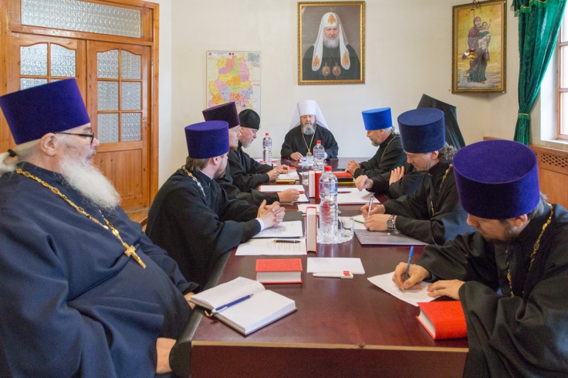 Под председательством митрополита Викторина прошло первое заседание Епархиального совета