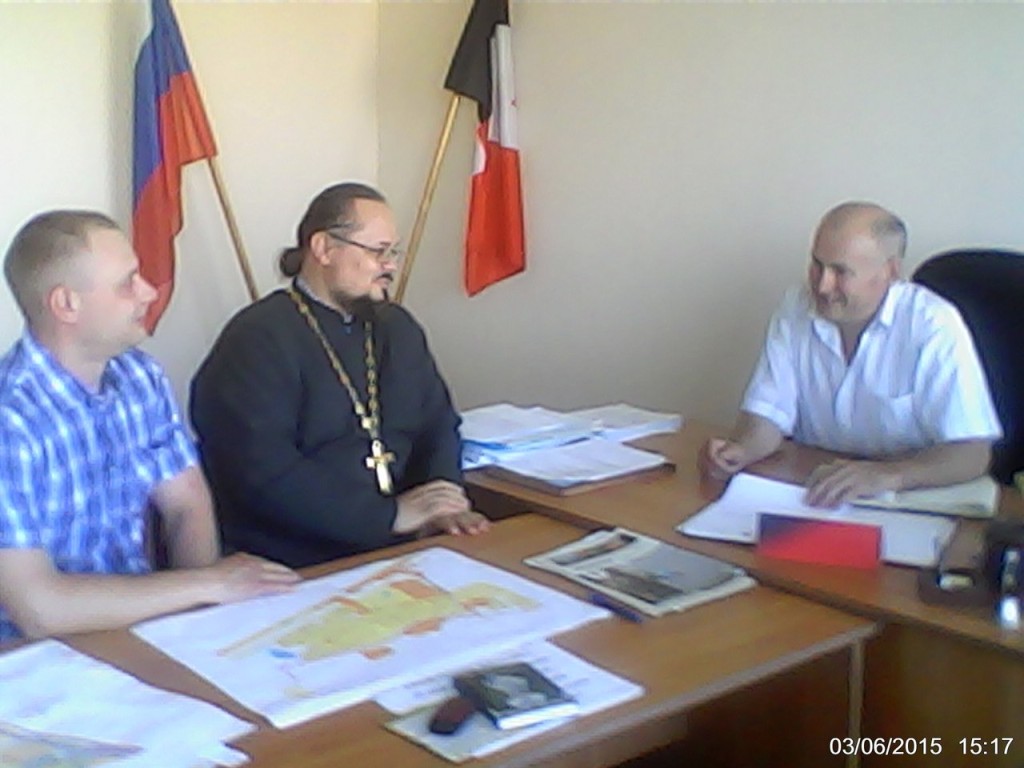 Состоялась встреча священника с Главой администрации МО "Хохряковское"