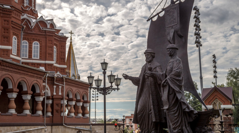 «День семьи, любви и верности» 8 июля 2015 года в восьмой раз будет праздноваться по всей России