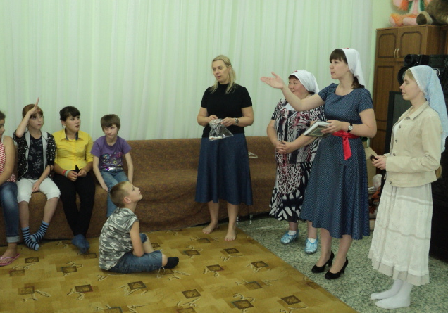 Сестры милосердия провели провели православную викторину в приюте