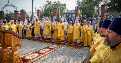 В Сарапул доставили чудотворную икону Николы Закамского