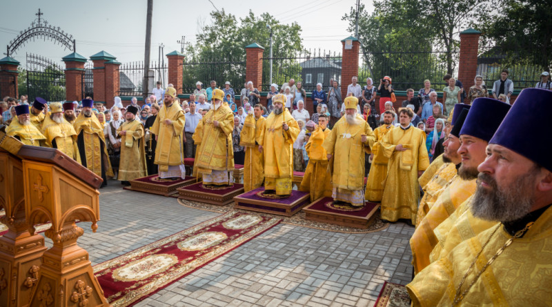 В Сарапул доставили чудотворную икону Николы Закамского