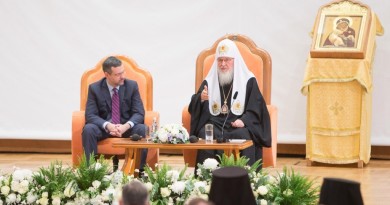 Патриарх Кирилл: Нельзя идти на поводу у людей, которые ненавидят крест Господень