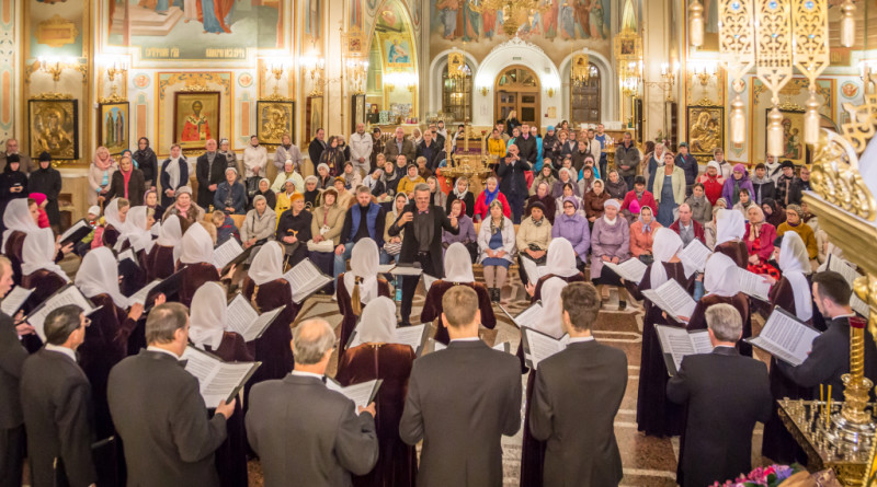 В Михайловском соборе прошел концерт Академической хоровой капеллы УР