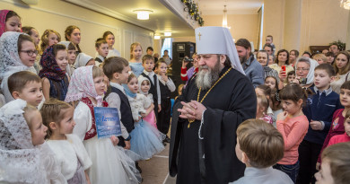 В Ижевске прошла главная Рождественская елка епархии