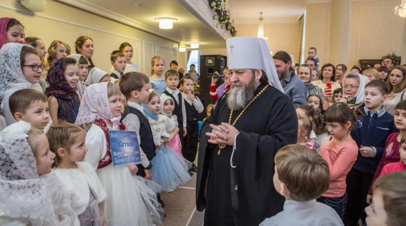 В Ижевске прошла главная Рождественская елка епархии