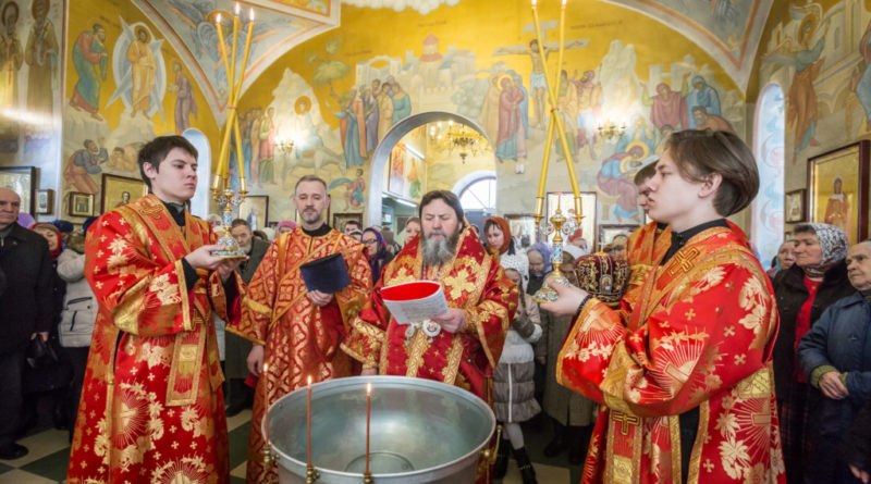 В пятницу Светлой Седмицы правящий архиерей помолился в Алексеевском храме г. Ижевска