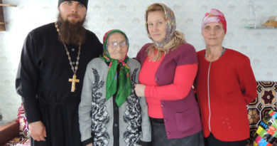 В Якшур-Бодьинском благочинии прошла благотворительная акция "Пасха в каждом доме".