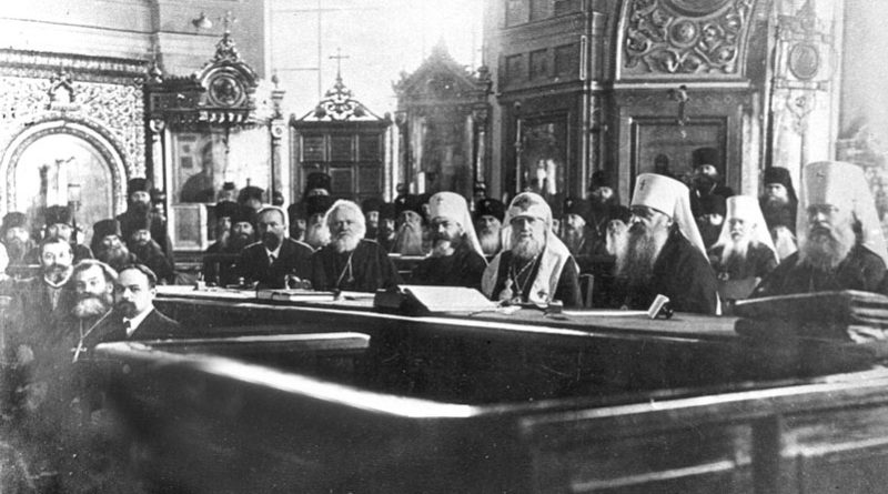 В храмах Ижевской епархии помянули членов Поместного собора Русской Православной Церкви