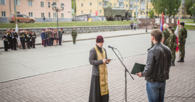 Священник благословил участников казачьего кадетского слета