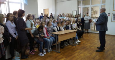 В Школе искусств №9 открылась выставка работ учащихся "Свет Православия"