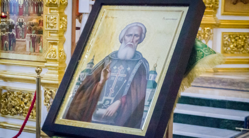 В кафедральный собор передали икону, написанную в одном из монастырей г. Афон