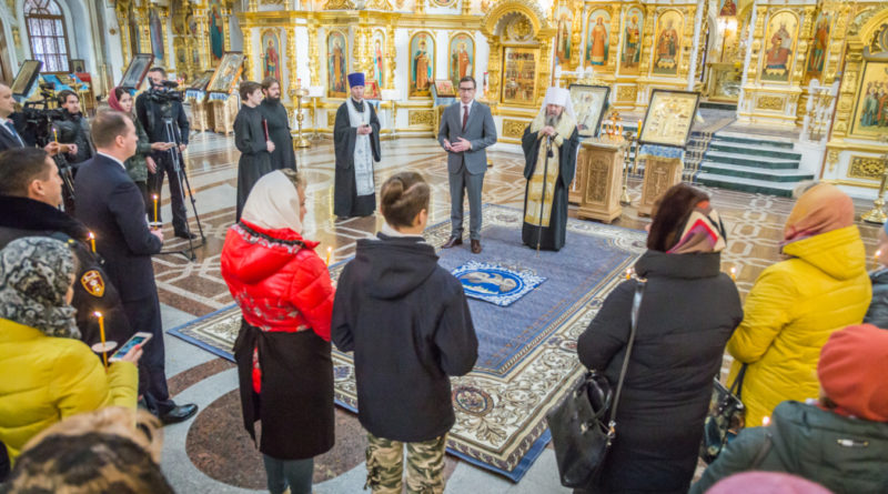 В годовщину трагедии в Михаило-Архангельском соборе помолились о жертвах обрушения жилого дома на ул. Удмуртской