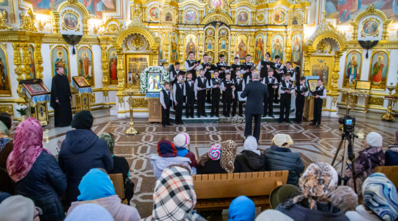 Накануне Благовещения в Михаило-Архангельском соборе прошел концерт духовной музыки