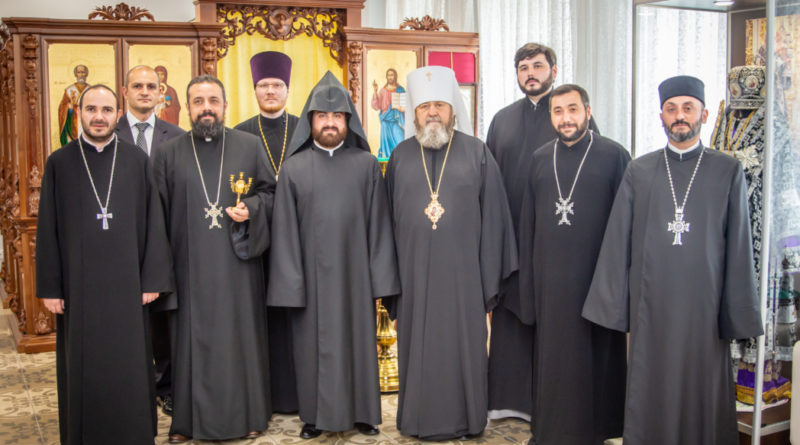 Митрополит Викторин встретился с делегацией Российской и Ново-Нахичеванской епархии Армянской Апостольской Церкви