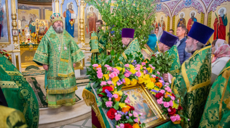 Престольные торжества в Свято-Троицком соборе г. Ижевска