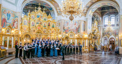 В честь Дня крещения Руси под сводами кафедрального храма прозвучали духовные песнопения