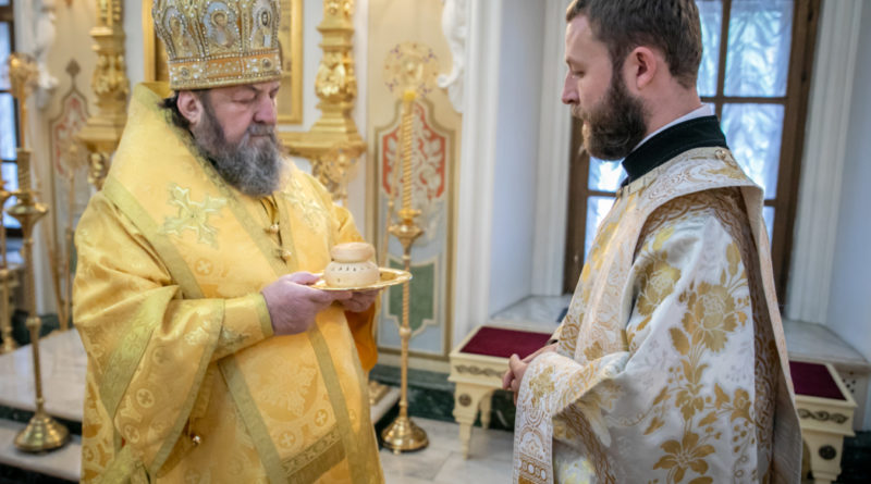 В Неделю 10-ю по Пятидесятнице митрополит Викторин совершил литургию и диаконскую хиротонию