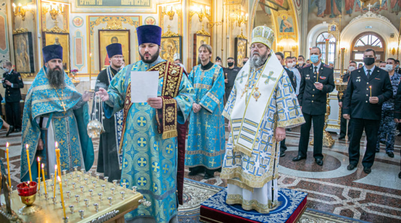 В день солидарности в борьбе с терроризмом митрополит Викторин совершил поминальные богослужения