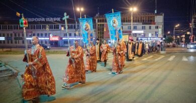 В Ижевске прошел традиционный ночной крестный ход в память о царственных страстотерпцах