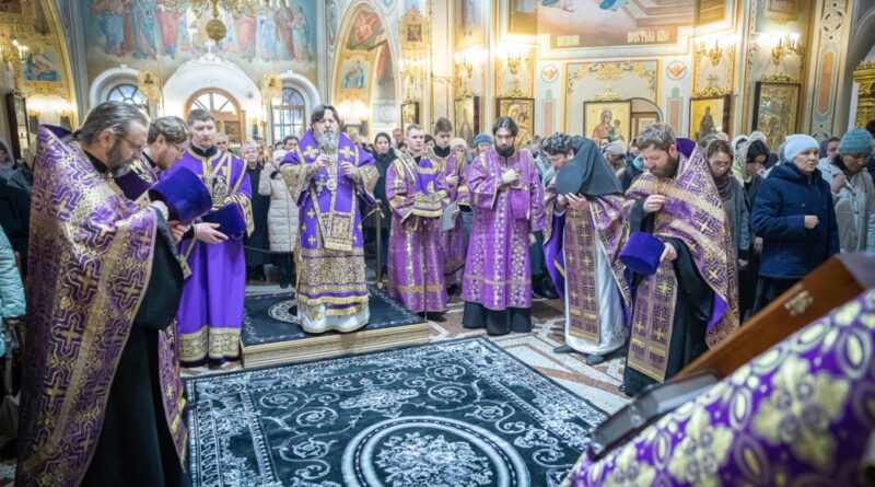 Служение Архипастыря в Неделю 4-ю Великого поста