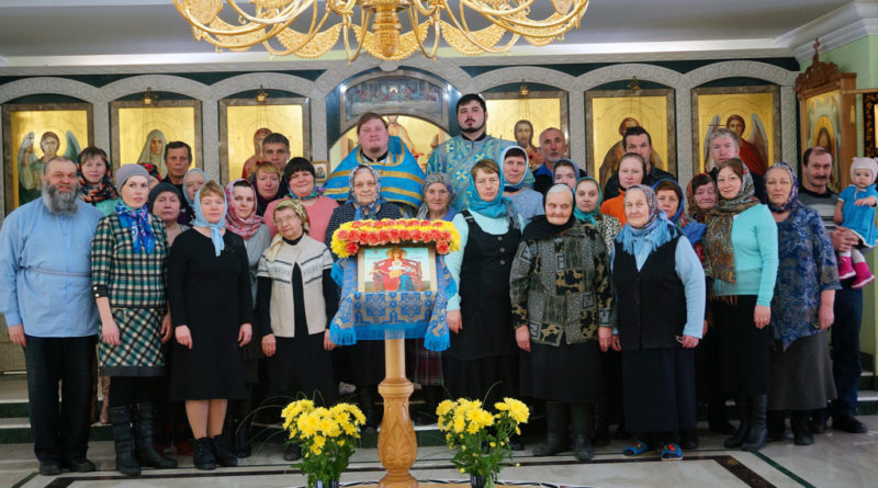 Престольный праздник храма Державной иконы Божией Матери