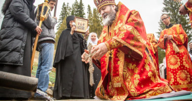 В с. Перевозное состоялся крестный ход и освящение источника в честь иконы «Живоносный источник»