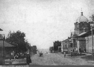 Троицкая улица посёлка Ижевский завод с Ильинской церковью, где начал свое служение отец Михаил