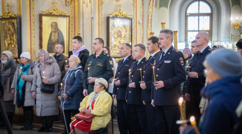 В кафедральном храме состоялись богослужения для сотрудников правоохранительных органов