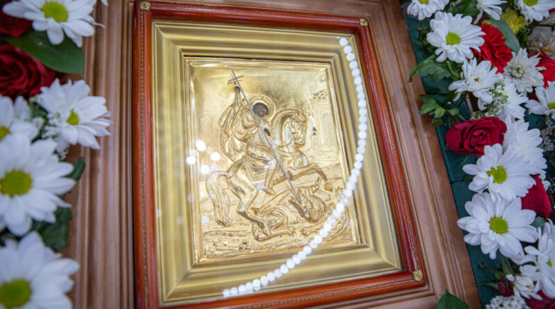 Митрополит Викторин возглавил престольные торжества в Георгиевском храме г. Ижевска